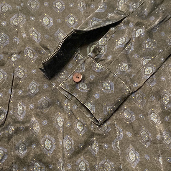 Silk Shirt - Picture 3 of 6